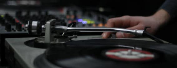 dj-stopping-the-music